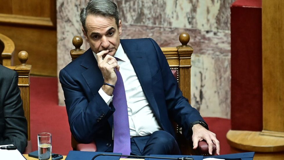 Προτροπή Μητσοτάκη για άρσεις ασυλίας